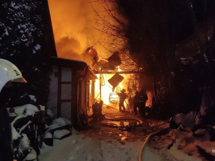 Калининградские спасатели ликвидировали пожар в Светлом