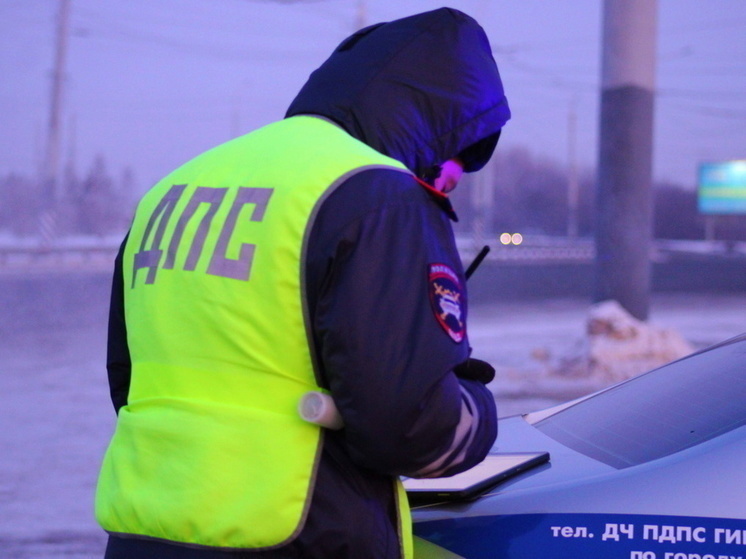 В Омской области поймали пьяного мужчину за рулём ВАЗа с тремя детьми в салоне