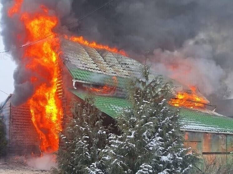 За сутки 53 спасателя потушили шесть пожаров в Калужской области