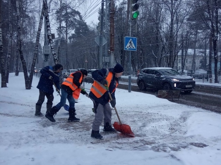 Калужские власти бросили все силы на очистку города