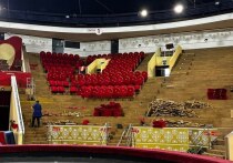 Омский цирк переживает значительные изменения: все 1 565 кресел для зрителей демонтированы, и зал теперь выглядит как амфитеатр