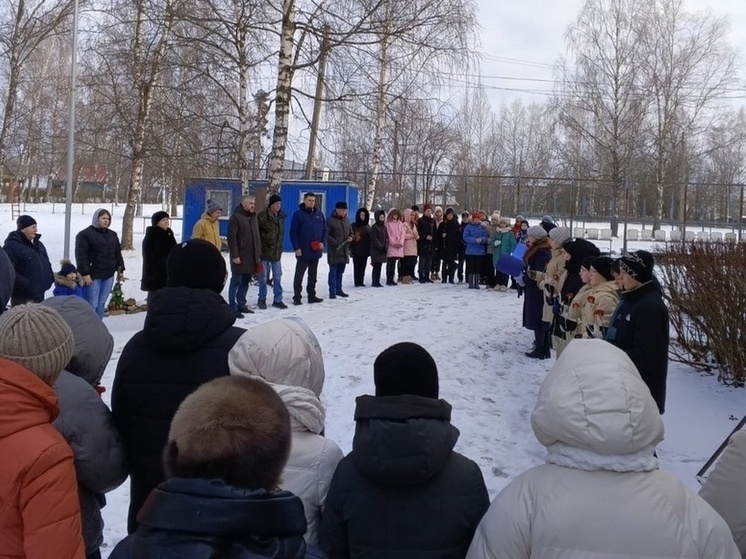 В Тверской области открыли мемориальную доску участнику СВО Александру Шамарину