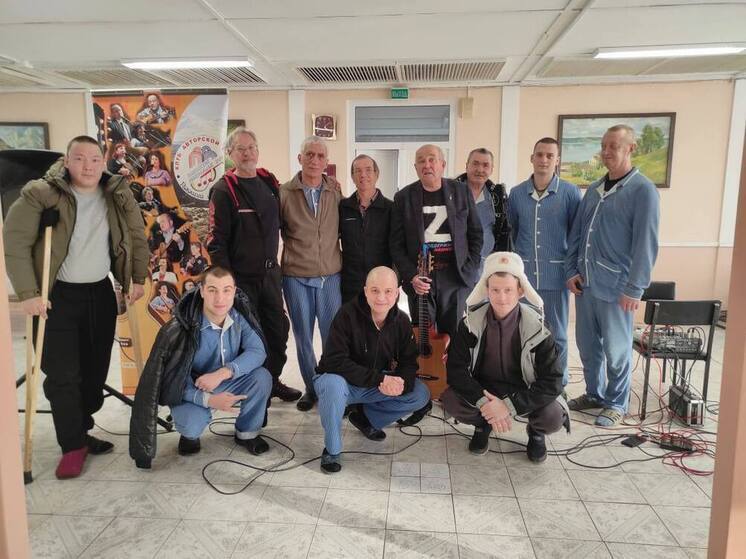 Барды из города Лермонтова выступили в военном госпитале