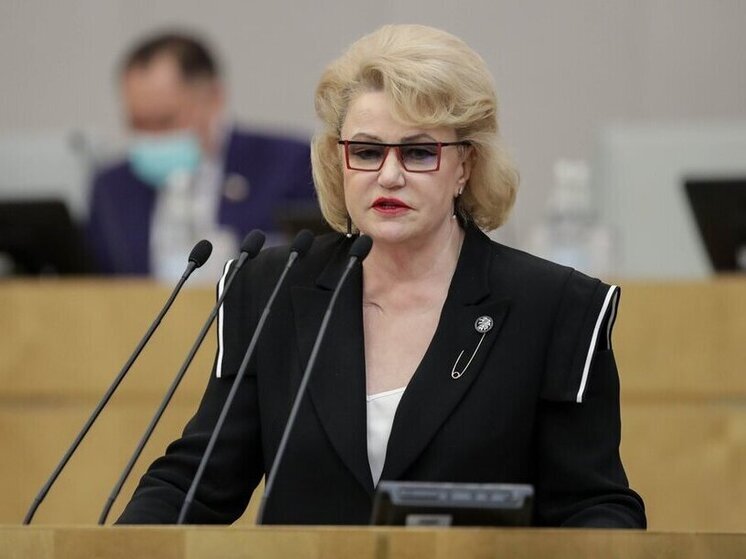 Останина предложила улучшить материальное положение героических семей
