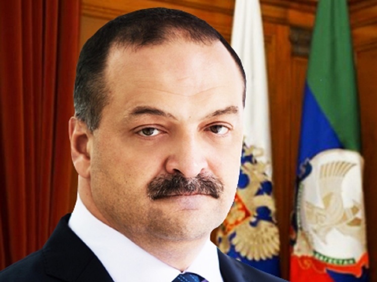 Меликов раскритиковал школы в республике из-за драк и забастовок