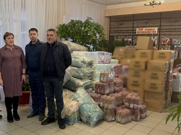 Следком ДНР передал гумпомощь в детский дом Шахтерска