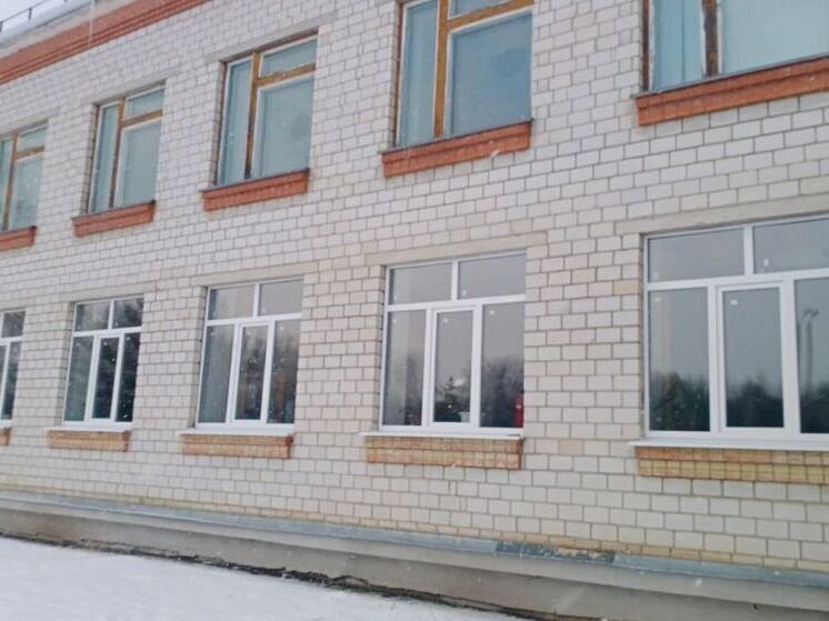 В Покровском лицее Орловской области обновили кровлю и заменили окна