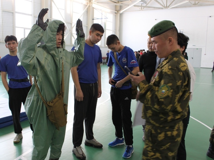 В 20-ой школе Кызыла прошло военизированное многоборье