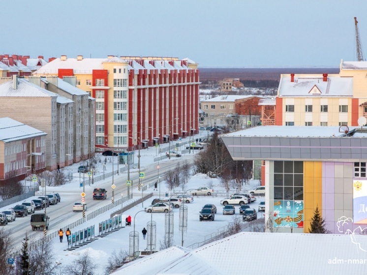 В Нарьян-Маре прошли общественные обсуждения по дому на Выучейского