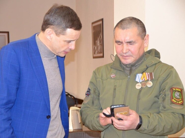 Мэр Абакана Алексей Лемин встретился с защитниками Отечества