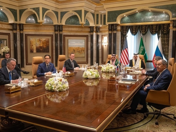 Политолог Коробков: теплый тон между Россией и США сохранится «до поры до времени»