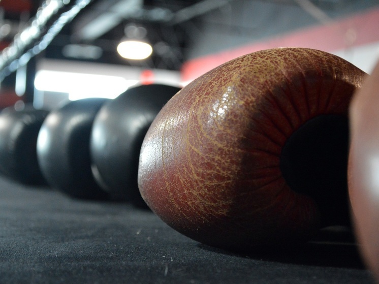 В НАО пройдет открытая тренировка с чемпионом мира по боксу