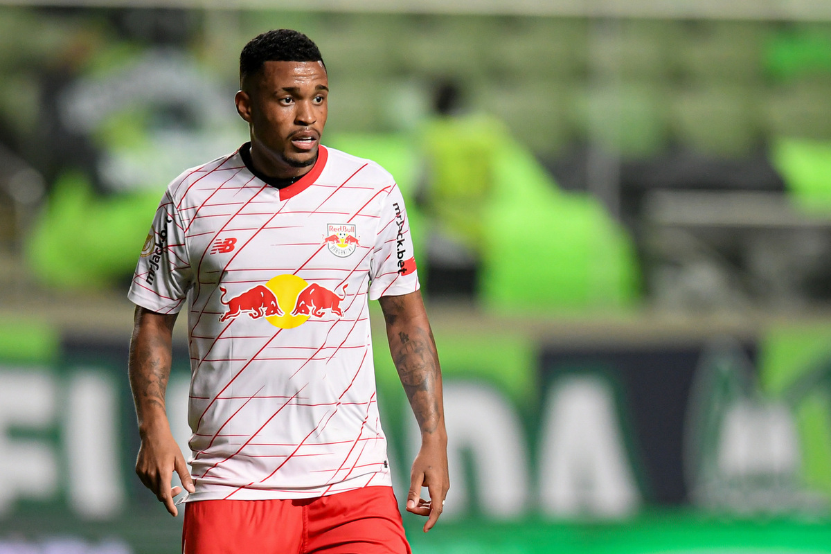 Гришин рассказал, что ждет от нового форварда ЦСКА Алеррандро много голов