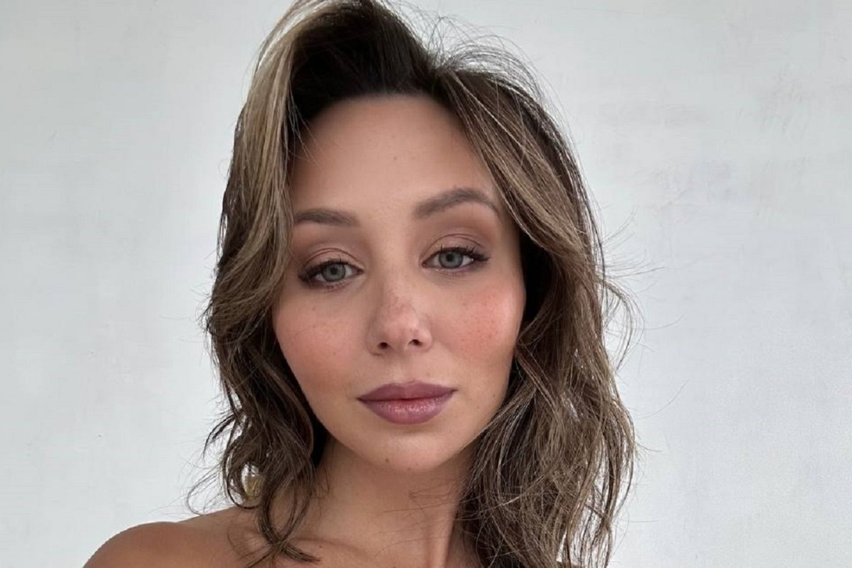 Сестры Туктамышевы подурачились, гуляя по Санкт-Петербургу