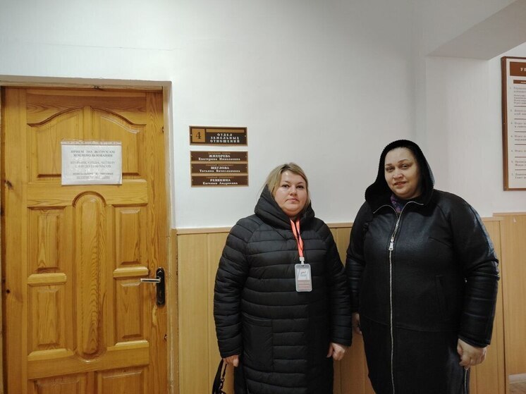 В Орловской области семье погибшего участника СВО помогают получить земельный участок