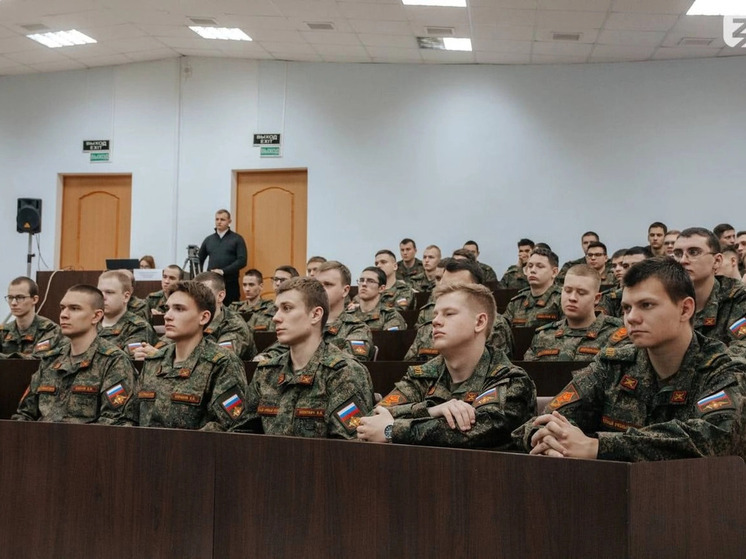 Студенты СмолГУ почтили память россиян, исполнявших служебный долг за пределами Отечества