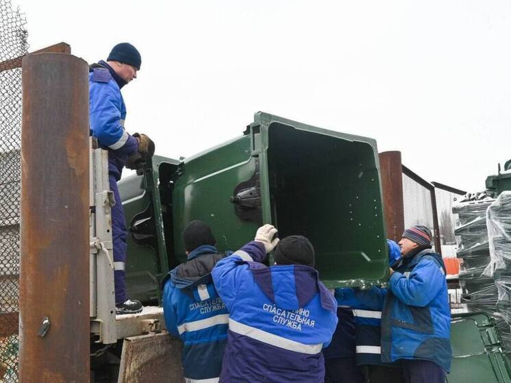 Сломанные мусорные контейнеры меняют на новые после жалоб липчан