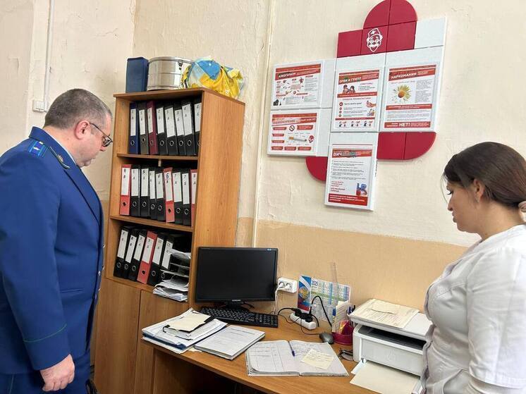 В Староминском районе прокуратура нашла нарушения в медицинских кабинетах в 3 школах