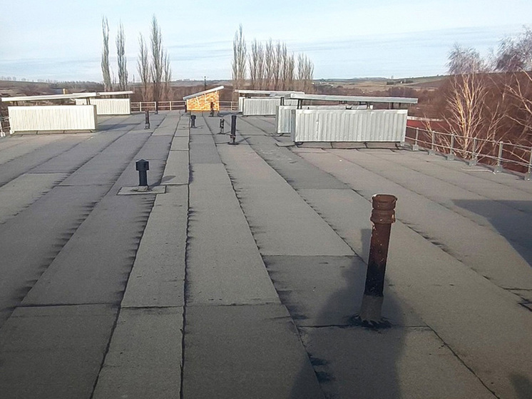 Благодаря Народному фронту завершен ремонт крыши в Воронежской области