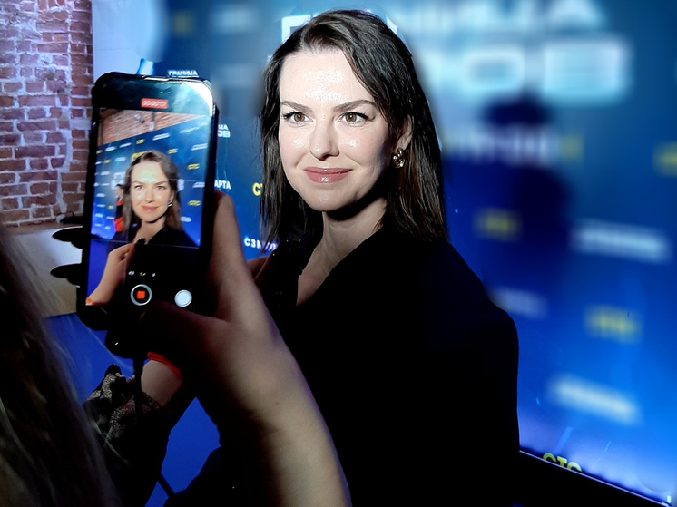 Актриса Лянка Грыу была замечена в день рождения сына на презентации сериала