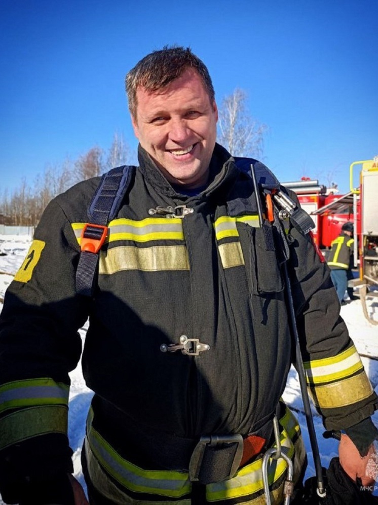 Пожарный инспектор желает псковичам безопасных праздников