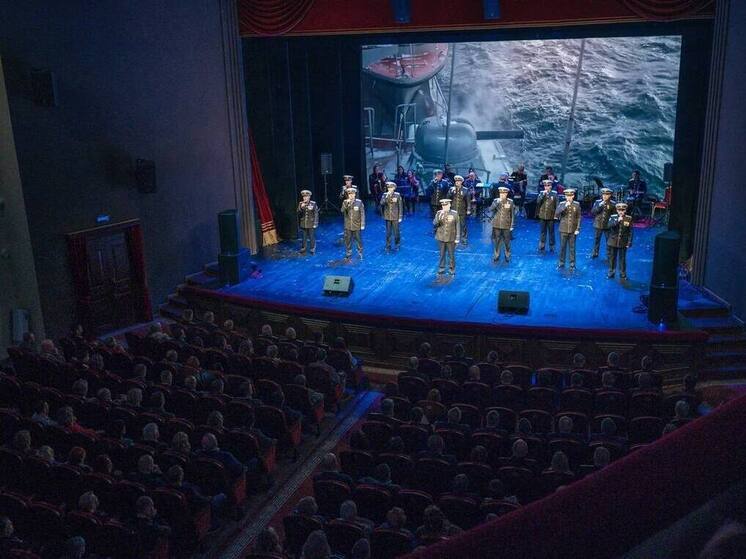 В Мурманске прошел концерт, посвященный подвигам защитников Отечества