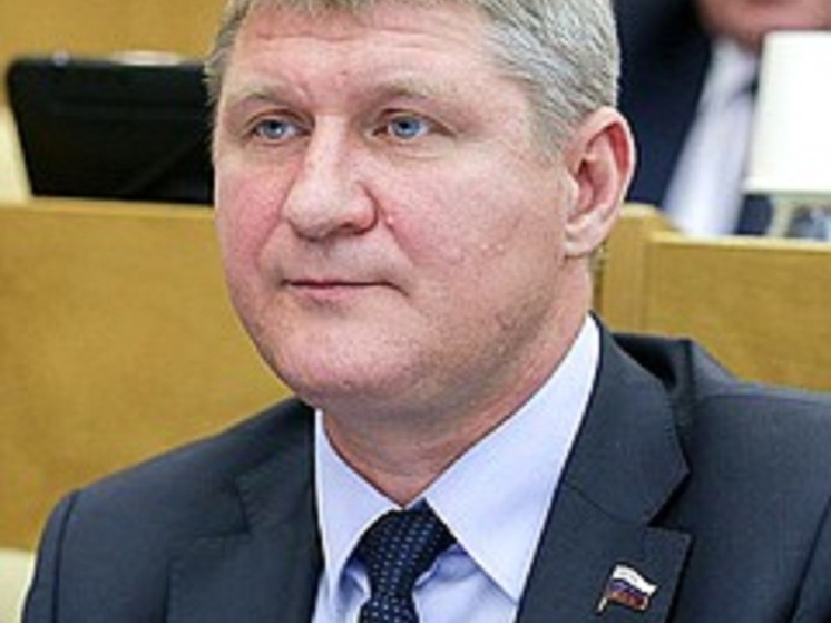 Депутат Шеремет посоветовал Туску "прикусить язык"