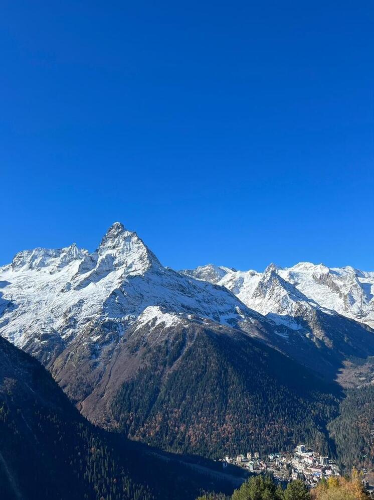  В Домбае на месте долгостроя появится пятизвездочный отель