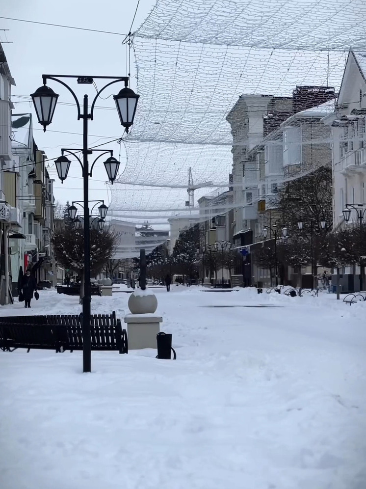 Нейросеть написала песню про снег в Черкесске