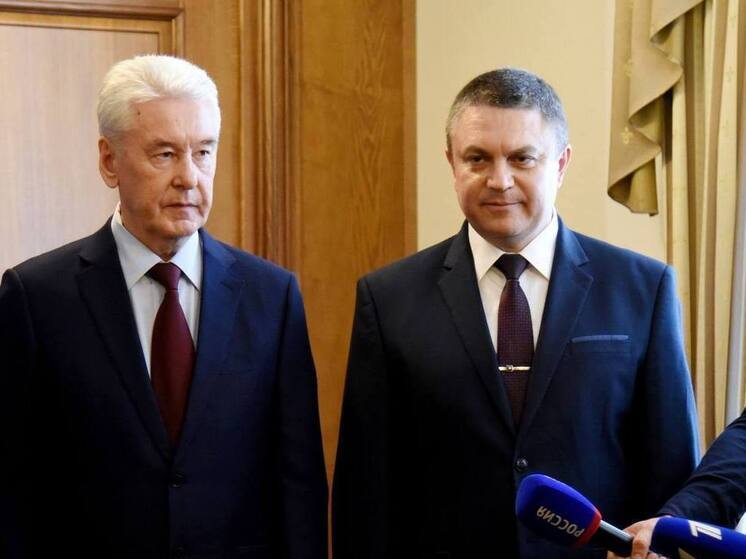 Пасечник наградил мэра Москвы орденом «Трудовая слава» I степени