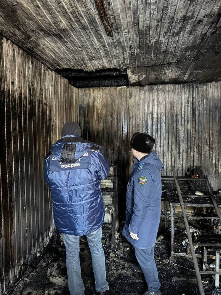 Прокуратура разбирается в гибели мужчины при пожаре в гараже в Салехарде