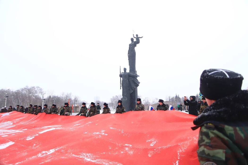 В Пензе состоялась церемония возложения венков и цветов, посвященные Дню защитника Отечества