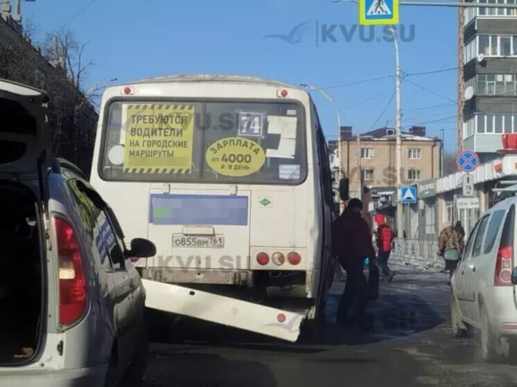 В Шахтах произошла авария с участием автобуса