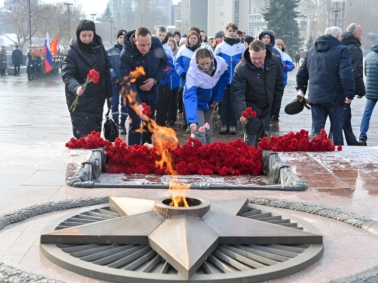 Александр Гусев поздравил воронежцев с Днем защитника Отечества