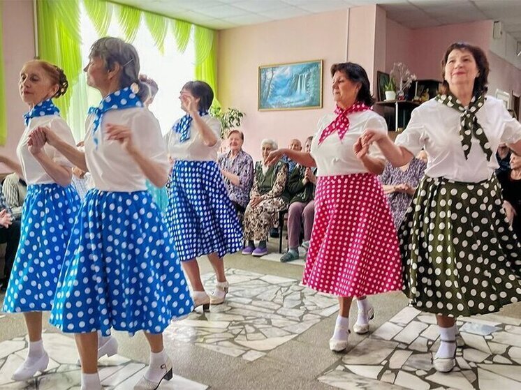 Волонтеры «Содействия» поздравили с 23 февраля подопечных интерната «Забота»