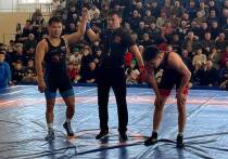В Агинском Бурятском округе завершился всероссийский турнир – чемпионат округа по вольной борьбе памяти Героя Советского Союза Базара Ринчино, в котором приняли участие более 150 лучших спортсменов из Забайкальского и Красноярского краев, Монголии, Иркутской области, Кемерово, Республик Бурятия и Тыва