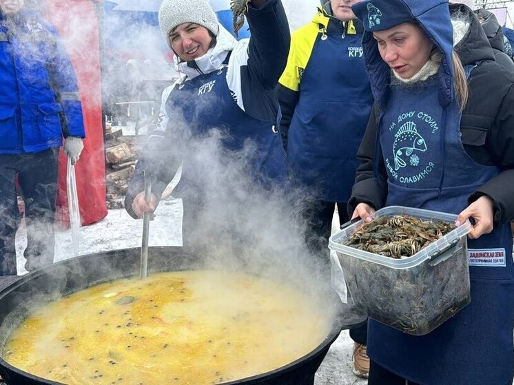 Курская уха покорила гостей гастрофестиваля в Липецкой области