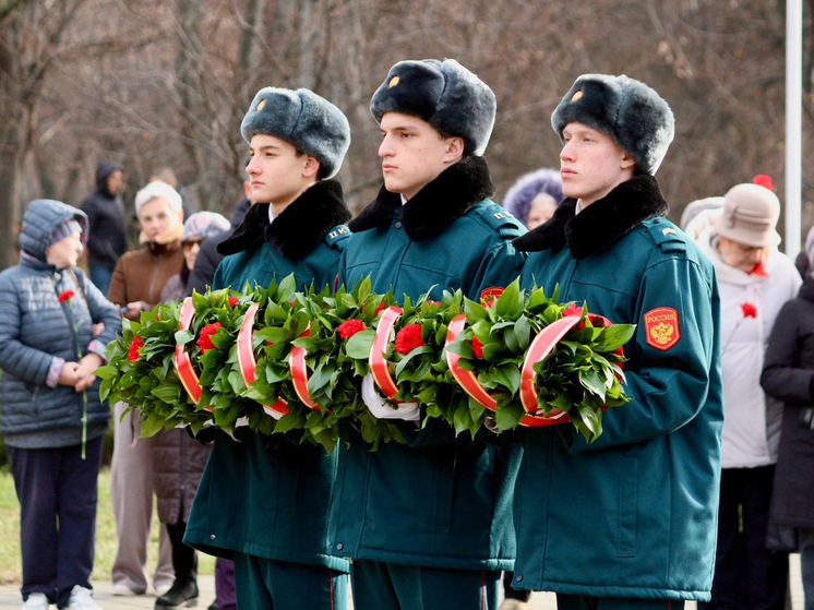 За 47 лет более 40 тысяч юных краснодарцев стали постовцами