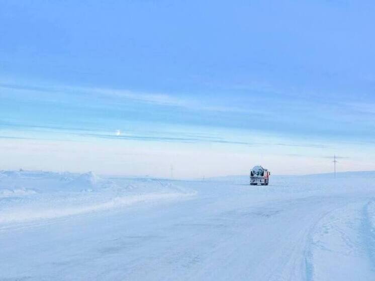 Ограничения для авто ввели на двух зимниках в ЯНАО