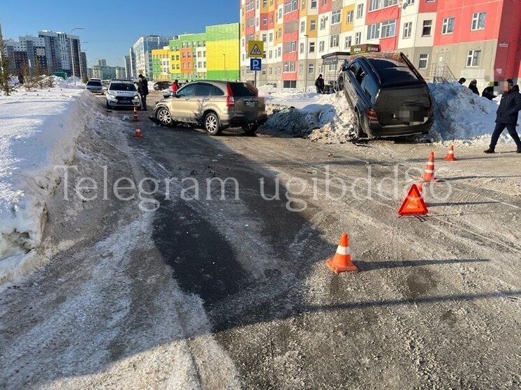 В Нижневартовске двое детей получили травмы из-за невнимательности автоледи