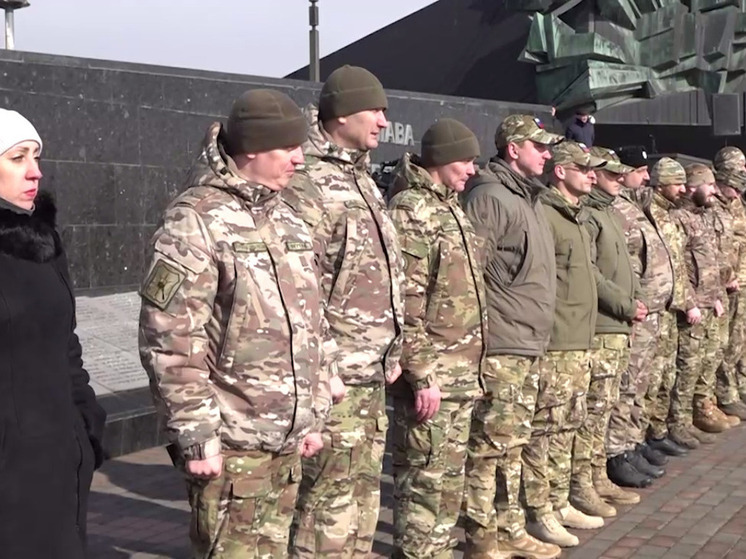 Шестнадцать наград ДНР получили дончане по случаю Дня защитника Отечества