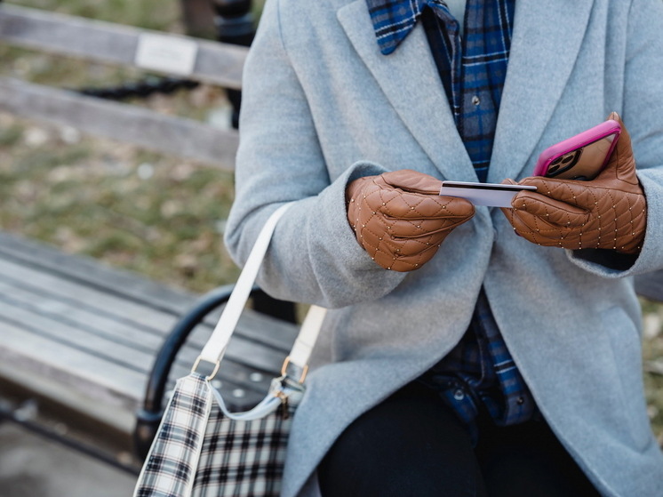 Готовьтесь к возвращению Visa и Mastercard в Россию: тснова будем с оплатой по карте и переводами