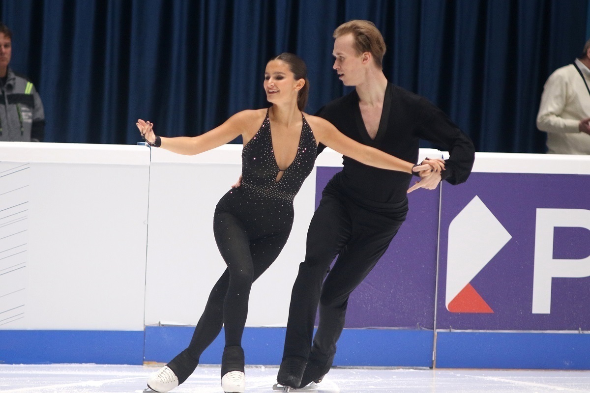 В танцах на льду пробуется новый дуэт Тютюнина/Фролов