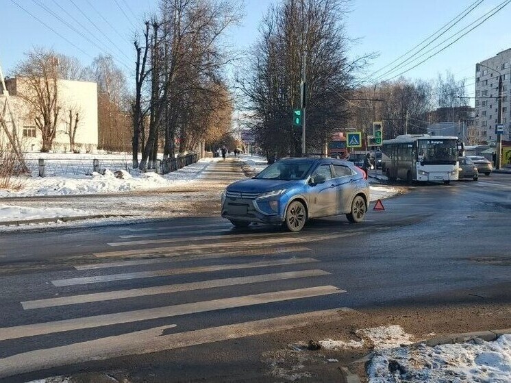 Костромские ДТП: автоледи на иномарке сбила 21-летнего мужчину на «зебре»