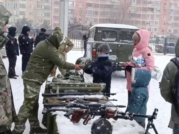 В Элисте прошел праздник ко Дню защитника Отечества