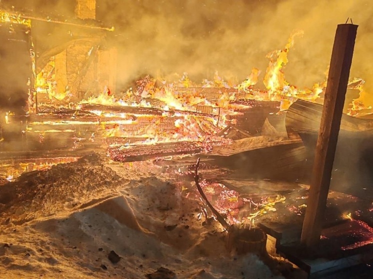 На одиноком острове в НАО сгорело здание сельсовета