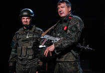 Театр Олега Табакова на Другой сцене «Современника» показал премьеру спектакля «Позывной Тишина», возникшего на основе документальных событий