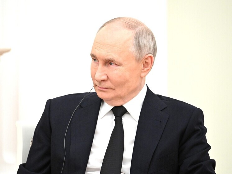 Путин заявил, что рейтинг Залужного выше чем у Зеленского, в два раза