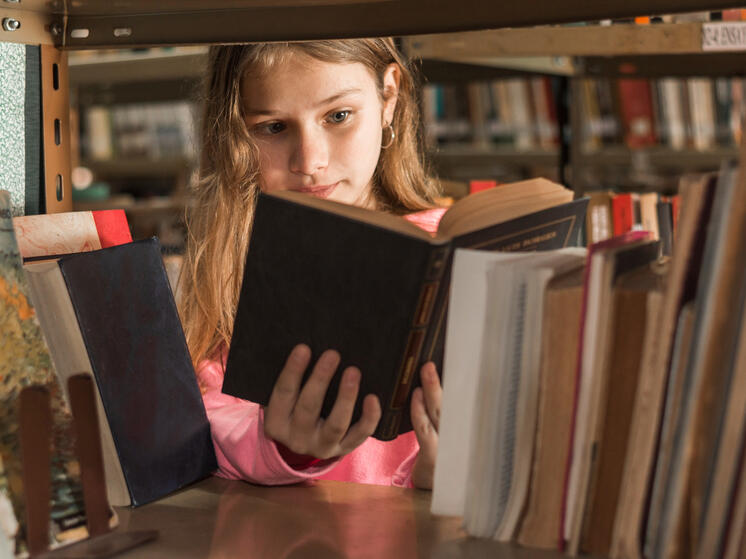 Эти советские книги сейчас стоят до 5 миллионов рублей - загляните в бабушкин сервант