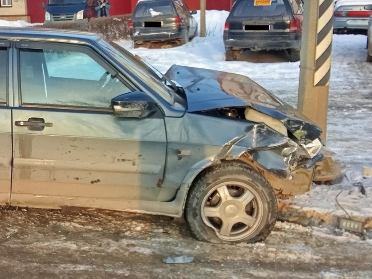 В Моршанском округе при попытке обгона произошло ДТП с двумя легковушками